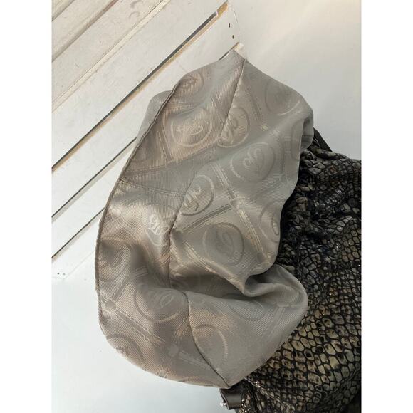 BRIGHTON, LARGE METALIC ANIMAL PRINT SHOULDER BAG WITH CHARM - Picture 16 of 16